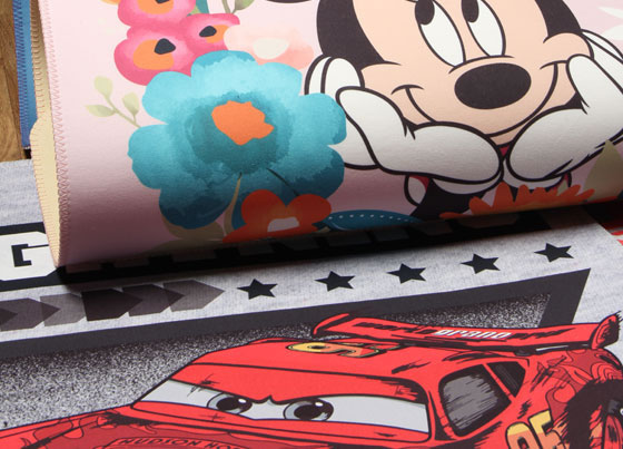 Disney Land : Polyester kumaşa dijital baskı tekniği ile üretilen PVC tabanlı kaymaz çocuk halısı