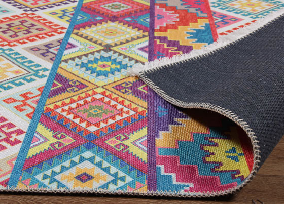 Bahama : Polyester and cotton print kilims with colorful and ethnic designs