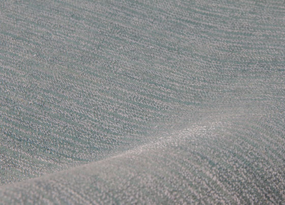 Focus: Wool and natural viscose handloom rug